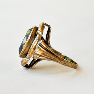 Big Green Ring | 8ct Gold | Flame Fusion Synthetic Spinel | Size O | 4.90g