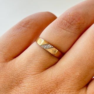 Bar Signet Ring with Clear Stones | 9ct Gold | Size L | 1.8g