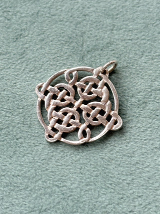 Celtic Circle Pendant | Cable Link Chain | 925 Silver | 18–20-Inch | 2.97g