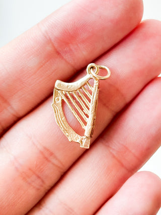 Celtic Engraved Harp Pendant | 9ct Gold | 1.29g | 20mm