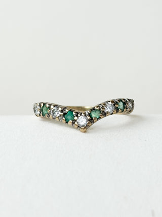 Emerald & CZ Chevron Ring | 9ct Gold | Size K | 1.16g