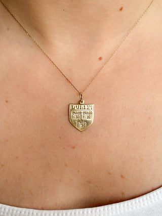 Dublin Three Castles Pendant 2.89g | Diamond Anchor Chain 0.80g | 9ct  | 18–20-Inch