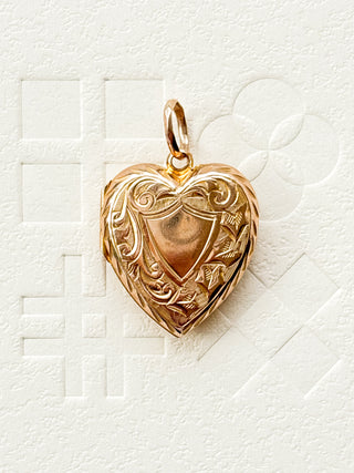 Heart Engraved Locket | Diamond Anchor Chain 18–20-Inch | 9ct Gold | 1.62g
