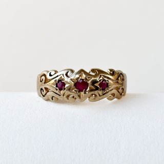Three Starburst Rubies Band | 9ct Gold | Size Q | 3.09g