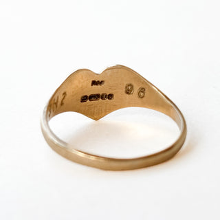 Perfect sale Heart Ring | 9ct Gold | Ridged Engraving | 2.05g | Size N
