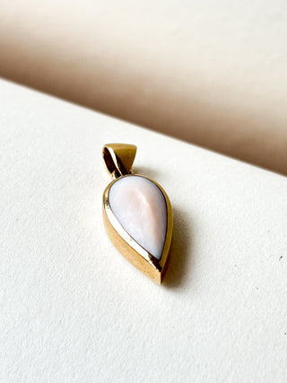 Pale pink mother of Pearl Bezel Set Teardrop Pendant | 9ct Gold | 24mm × 8mm | 2.92g