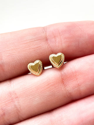Heart Stud Earrings | 9ct Gold | 0.31g