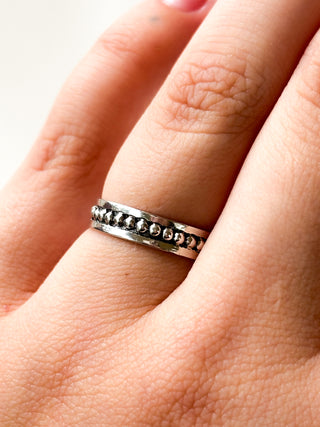 Silver Beaded Ring | 925 Silver | Size M | 2.17g