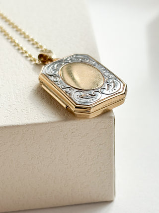 Rectangle Locket Pendant | 9ct Gold | 18-Inch Fine Cable Link Chain | 1.87g