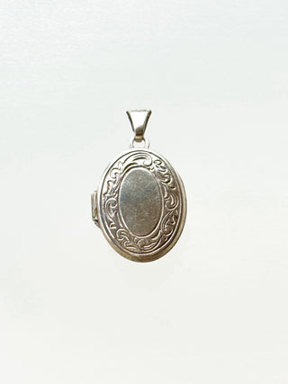 Oval Locket | 925 Silver | 18in - 20in Silver Chain | 3.08g