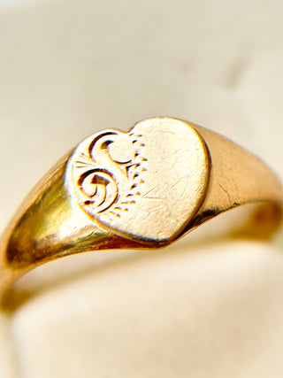 Heart-Shaped Ring | 9ct Gold | Size R | 1.98g