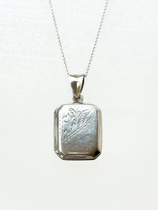 Medium Rectangle Locket on Silver Chain | 925 Silver | 18–20-Inch | 4.48g