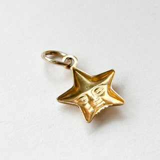 Star Face Pendant | 9ct Gold | 1.2cm | 0.38g (1.49g with Chain)