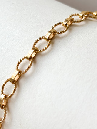 Twisted Oval Link Bracelet | 9ct Gold | 7-Inch | 4.46g