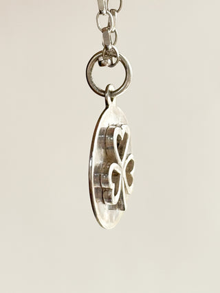 Shamrock Solid Circle Pendant | 925 Silver | 18-Inch Fine Cable Link Chain | 2.60g