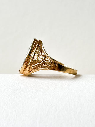 CZ Horseshoe Ring | 9ct Gold | Size S | 5.75g