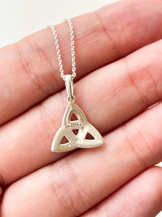 Trinity Knot Pendant | 925 Silver | 18–20-Inch Cable Link Chain | 1.50g