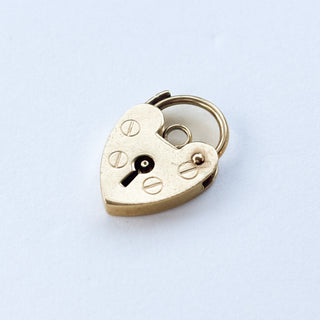 Medium Heart Lock (1.4cm × 2cm, 1.53g) | 9ct Gold | 18" Fine Cable Link Chain