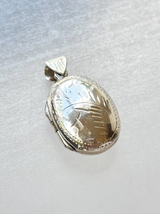 Silver Oval Locket | 925 Silver | 18-Inch Cable Link Chain | 4.64g