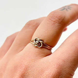 Diamond Twist Knot Ring | 9ct Gold | Real Diamond | Size N | 1.35g