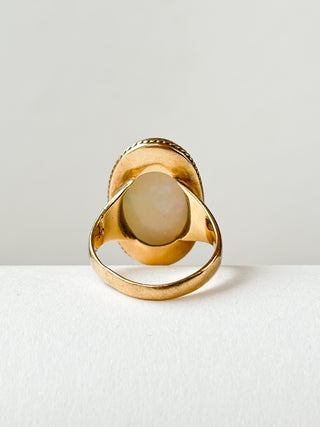 Precious Opal Oval Stone Ring | 9ct Gold | Size O | 6.75g