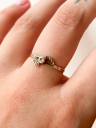 Gold Leaf Bezel Set CZ Solitaire Ring | 9ct Gold | Size Q | 0.88g
