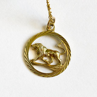 Leo Pendant | 14ct Gold | 2cm | 1.67g (2.79g with Chain)