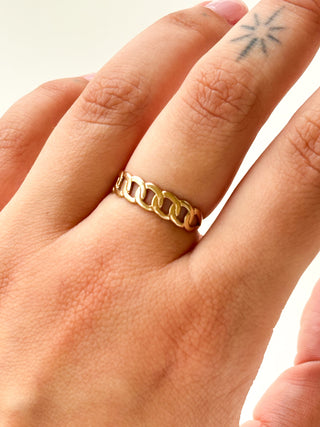 Cuban Link Ring | 9ct Gold | Size P | 1.16g