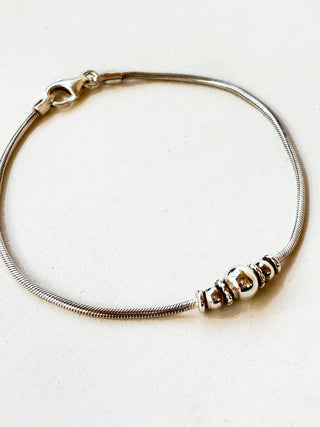 Snake Chain Bracelet with Trilogy Bead | Sterling Silver | 4.90g | 7 inches