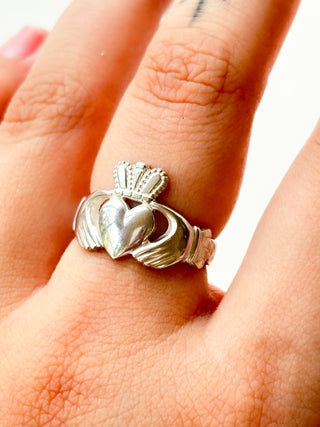 Silver Claddagh Ring | 925 Silver | Size P | 4.64g