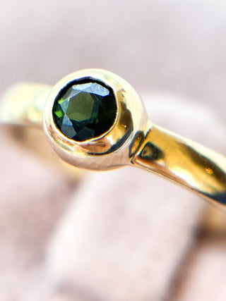 Bezel-Set Tourmaline Ring | 9ct Gold | 2.77g | Size N