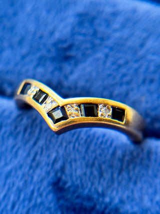 Diamond & Sapphire Chevron Ring | 9ct Gold | Size H½ | 1.76g