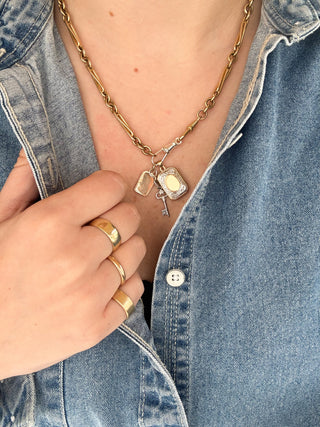 Rectangle Locket Pendant | 9ct Gold | 18-Inch Fine Cable Link Chain | 1.87g