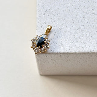 Diamond and Sapphire Cluster Pendant | 9ct Gold | 1cm | 0.84g |