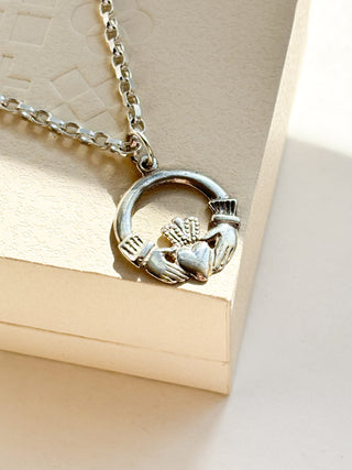 Large Claddagh Charm | Silver | 18-Inch Heavy Cable Link Chain | 2.52g