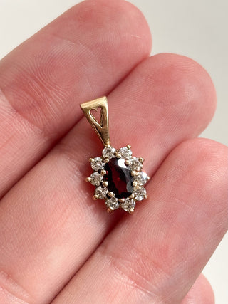 Garnet & CZ Cluster Pendant | 9ct Gold | 0.94g