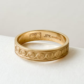 Spiral with Border Ring | 10ct Gold | Size N | 2.6g