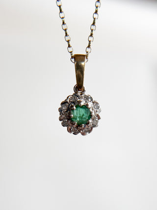 Emerald & Diamond Cluster Pendant | 9ct Gold | 18-Inch Fine Cable Link Chain | 0.94g