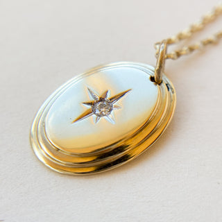 Oval Star Burst Disk Pendant | 9ct Gold | 18in Fine Cable Link Chain |3g