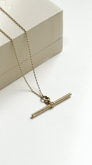 Solid T-Bar Pendant | 9ct Gold | 18-Inch Fine Cable Link Chain | 1.92g