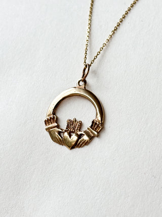 Claddagh Pendant | 9ct Gold | 1.28g | 24mm x 18mm