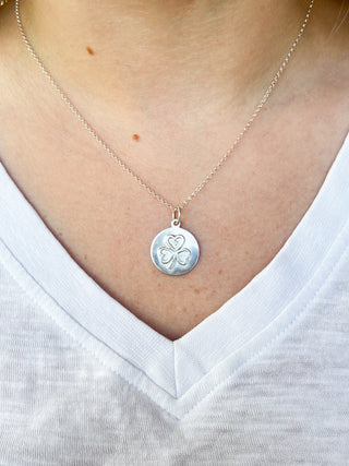 Shamrock Solid Circle Pendant | 925 Silver | 18-Inch Fine Cable Link Chain | 2.60g