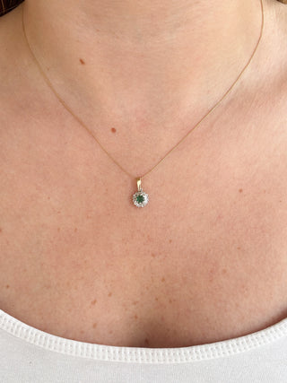 Emerald & Diamond Cluster Pendant | 9ct Gold | 18-Inch Fine Cable Link Chain | 0.94g