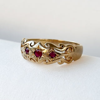 Three Starburst Rubies Band | 9ct Gold | Size Q | 3.09g