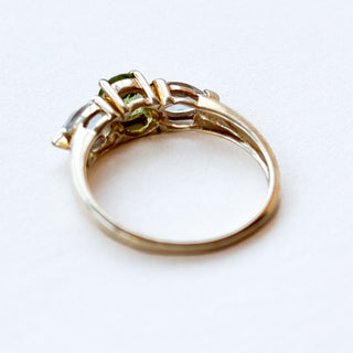 Trilogy ring Peridot & CZ | 9ct Gold | Size N | 2.34g