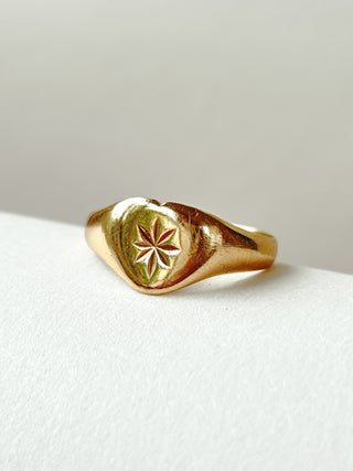 Signet Starburst Ring | 9ct Gold | Size L | 1.47g