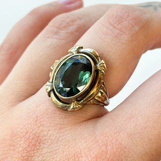 Big Green Ring | 8ct Gold | Flame Fusion Synthetic Spinel | Size O | 4.90g