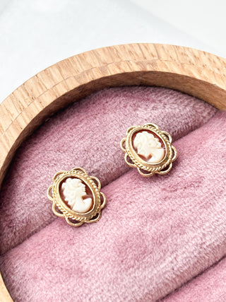 Cameo Stud Earrings | 9ct Gold | 1.58g