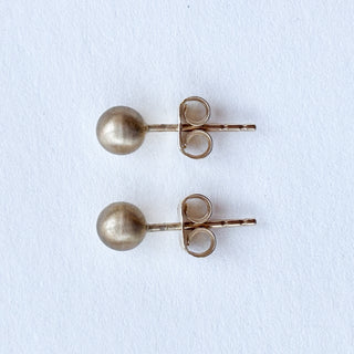 Gold Studs | 9ct Gold | 0.67g