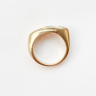 Synthetic Opal heavy modernist ring | 9ct Gold | Size L | 4.26g